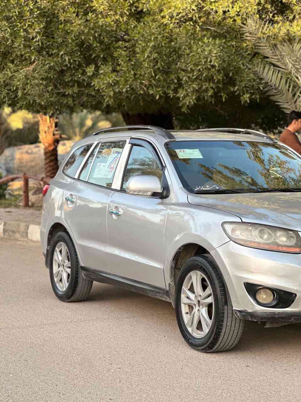 السلام عليكم سنتافي موديل 2010 السياره مجفيه ومصلحه فول مواصفات محرك 3500 كفاله وكير 6 نمر هم كفاله تبريد 3 قطع 7 راكب مكفوله شواصي ولغود وحوض السياره حلوه وتعمير حلو سنويتها لل 28 السعر 105 للأستفسار *********** مكاني نجف المناذره
