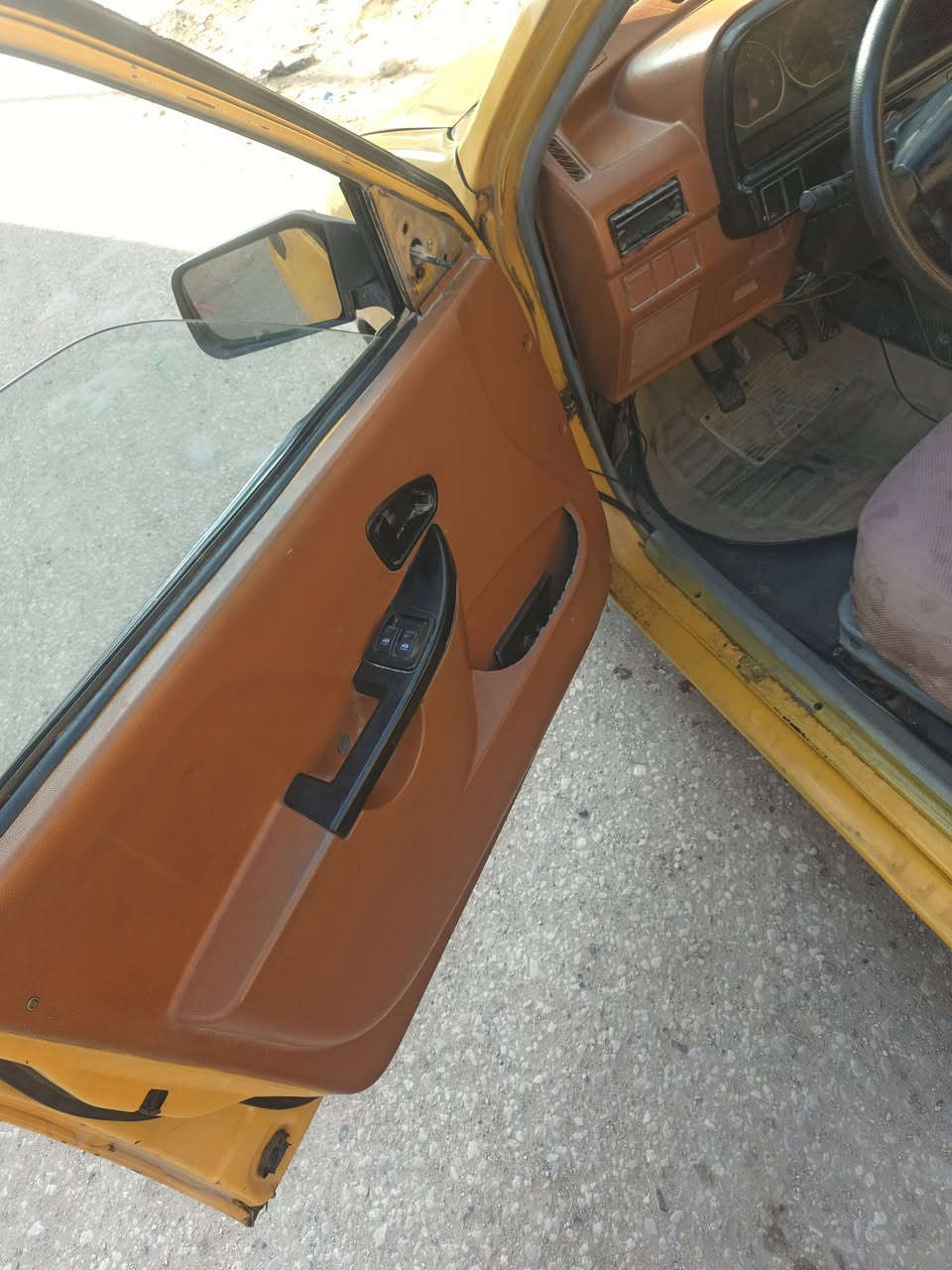 سلام عليكم سياره سايبه لبيع او مراوس كير ومحرك خير من الله رقم بغداد راعيه ما اندله اتكفل سرقه وعشاير السعر ١٥ وبيه مجال قليل رقم‏‪***********‬‏
