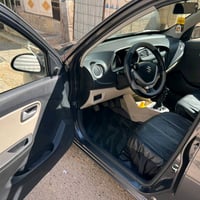 سوزوكي التو للبيع كفاله عامه ماشيه 18 الف باسمي مكاني بغداد 0770664988...