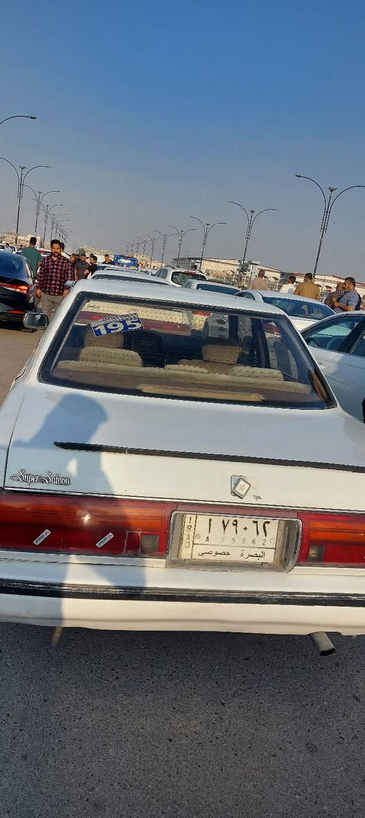 السلام عليكم تويوتا كراون هارتوب للبيع مديل ١٩٩١ كفالة عامة من الضربة والكص والنقل  كهربائيات كلها شغالة السنوية لنهاية ٢٠٢٦ السيارة جاهزة كشر كلش نظيف السعر ٣٨ مكاني بصرة الهارثة ***********
