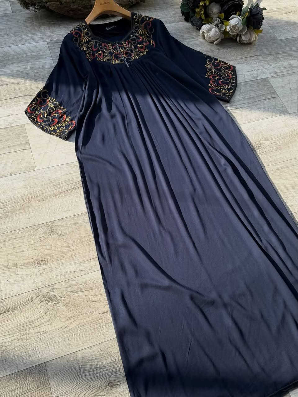 بنااات الموديل اليوم يختلف يجنن حرفيااا 🥹🦋🌺
كوزمتك فيولا.. الأناقة والراحة تبدأ من بيتكِ! ✨
#وووووصل_الخليجي_يابة
#السسسسسسعر_صااااااااااااارت_قطعة_13ألاف 
#القياسات_L_xl_xxl
الخامه كشمير مطاط تطريز درجه اولى
التوصيل الفين دينار داخل قضاء المسيب
التوصيل محافظات 6ألاف


**إذا كنت صاحب هذا الإعلان وتريد حذفه لأي سبب، رجاءا أرسل رسالة إلى الدعم الفني**