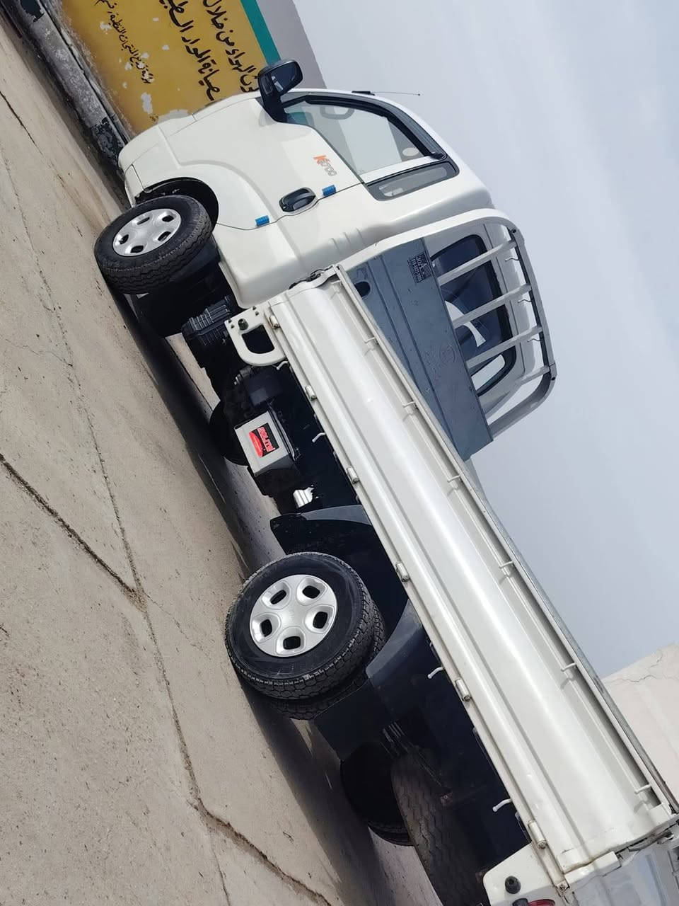 السلام عليكم
للبيع 
كيا حمل
موديل 2016
تخم تاير جديد
باتري جديد
تبريد حداديه جديده

السعر 115وبي  مجال
عنوان بابل
اللا استفسار
#***********
