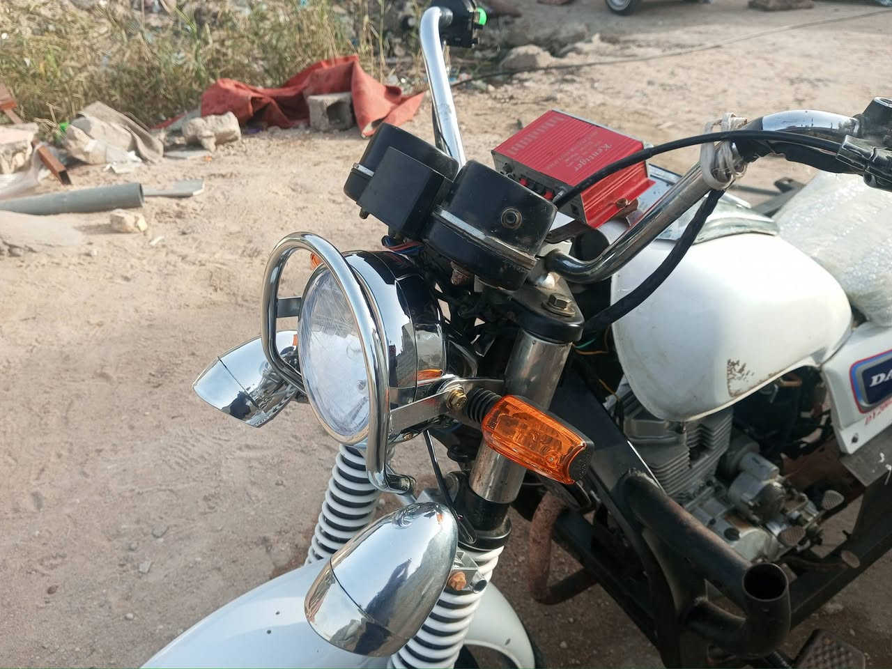 السلام عليكم ستوته للبيع موديل 20 اوراق من مجمع الكرار صدر جديد كهربائيات شغاله شاصي مقفول السعر 1,350 وبيها مجال ناصريه مركز ما بيها بدي ***********
