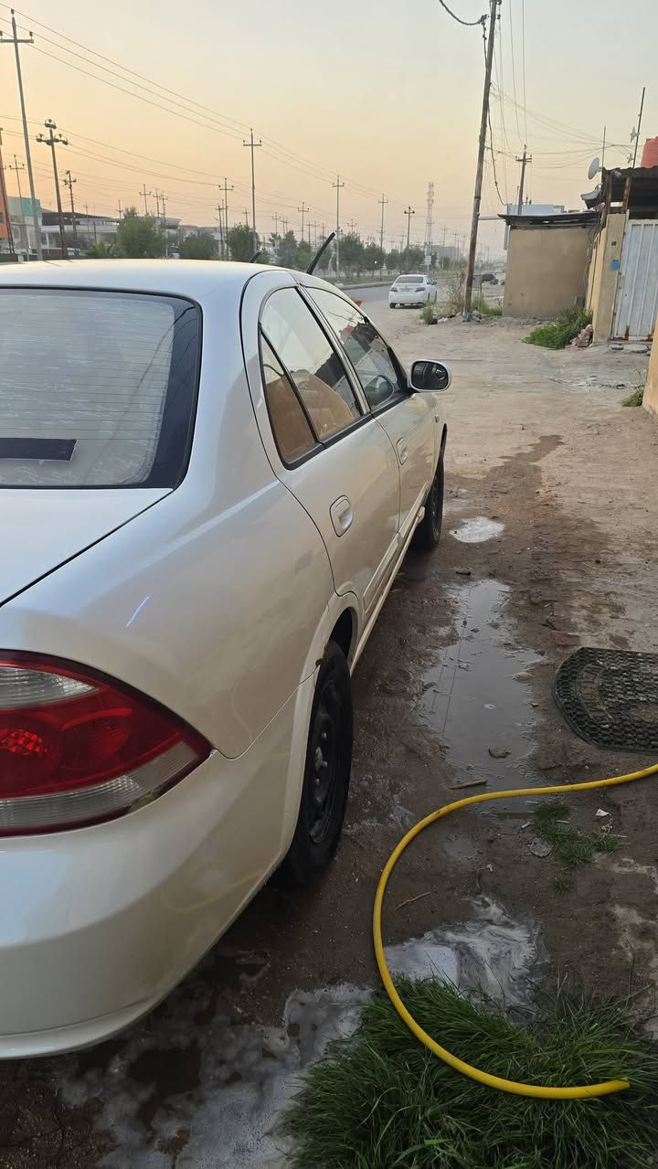 للبيع فقط نيسان صني وارد خليج 2012 رقم انكليزي بأسمي  اللو صدفي
السيارة بيهة قطعتين تبديل البنيد والمدكر الامامي ولخلفي ضربة بسيطة اللون صدفي مكينة كير جدد تبريد شغال كاملة 
السهر 80 بيهة مجال للشراي فقط
الهاتف ***********
مكاني بصرة دور الضباط
