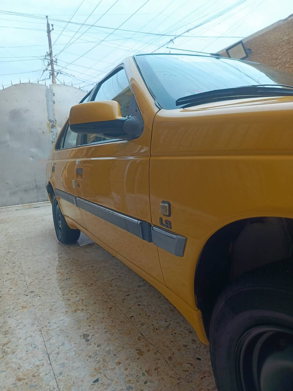 سلام عليكم بيجو لميس 2016 مكفوله من ضربه صبغ مكينه كير تبريد صدر جديد تخم تاير جديد هىيه غرامات مصفره مدوشمه عام السياره جهزه من كلشي سنويه جديده السعر 54وبيه مجال قليل الرقم *********** المكان بغداد جديده
