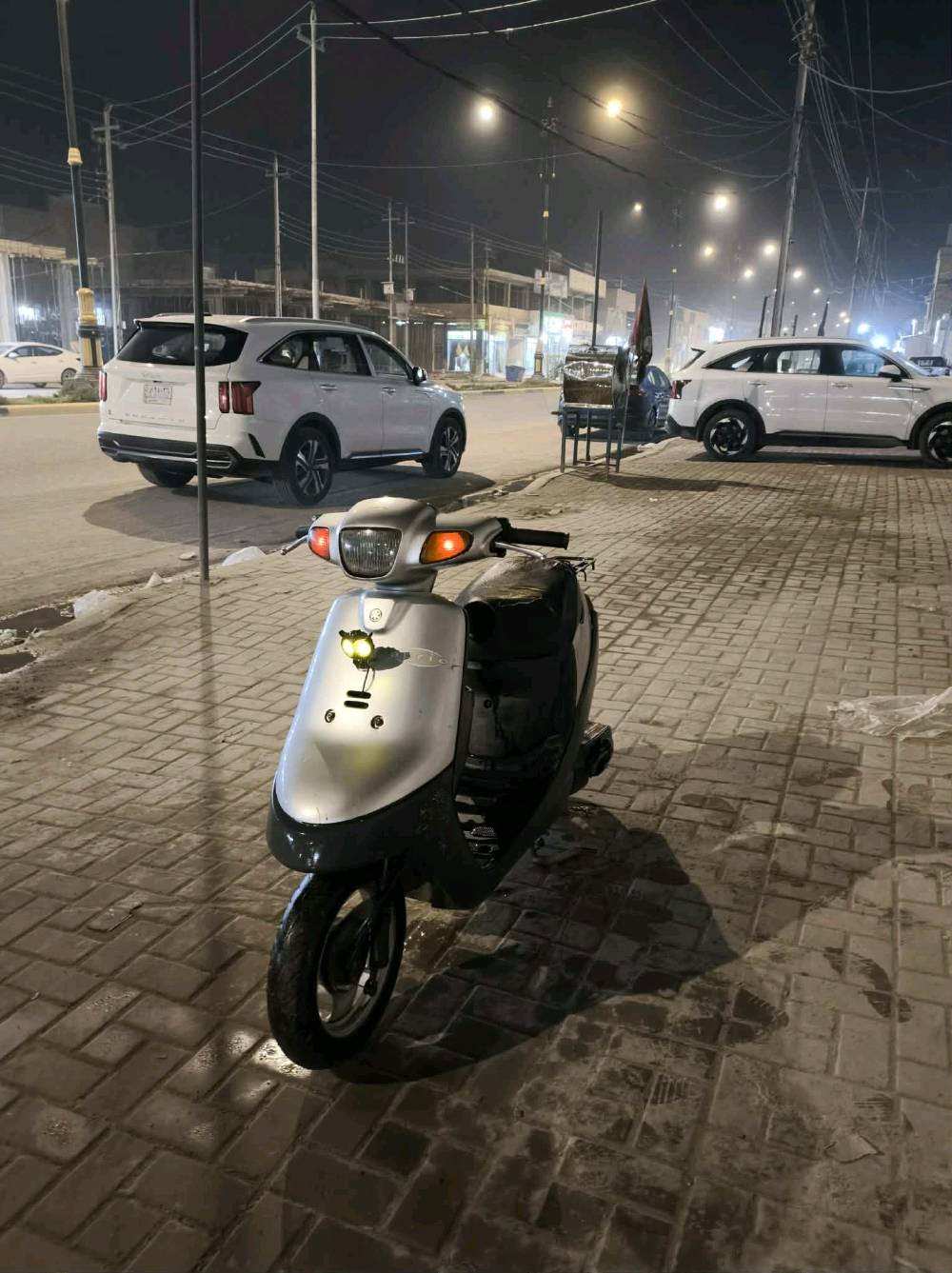 سلام عليكم دراجة بطة موديل 2003 دراجة كلشي بلاد فقط كابريتر تجاري درجة اولة 
امانة الله من صبح نكرة سلف تجي تفحص وتشوف تاخذه مصلح تفحص و ادليك بيتي اي مشكلة ترجع مكاني كربلاء حولي المهندس سعر 550 بيه مجال حك الجيه