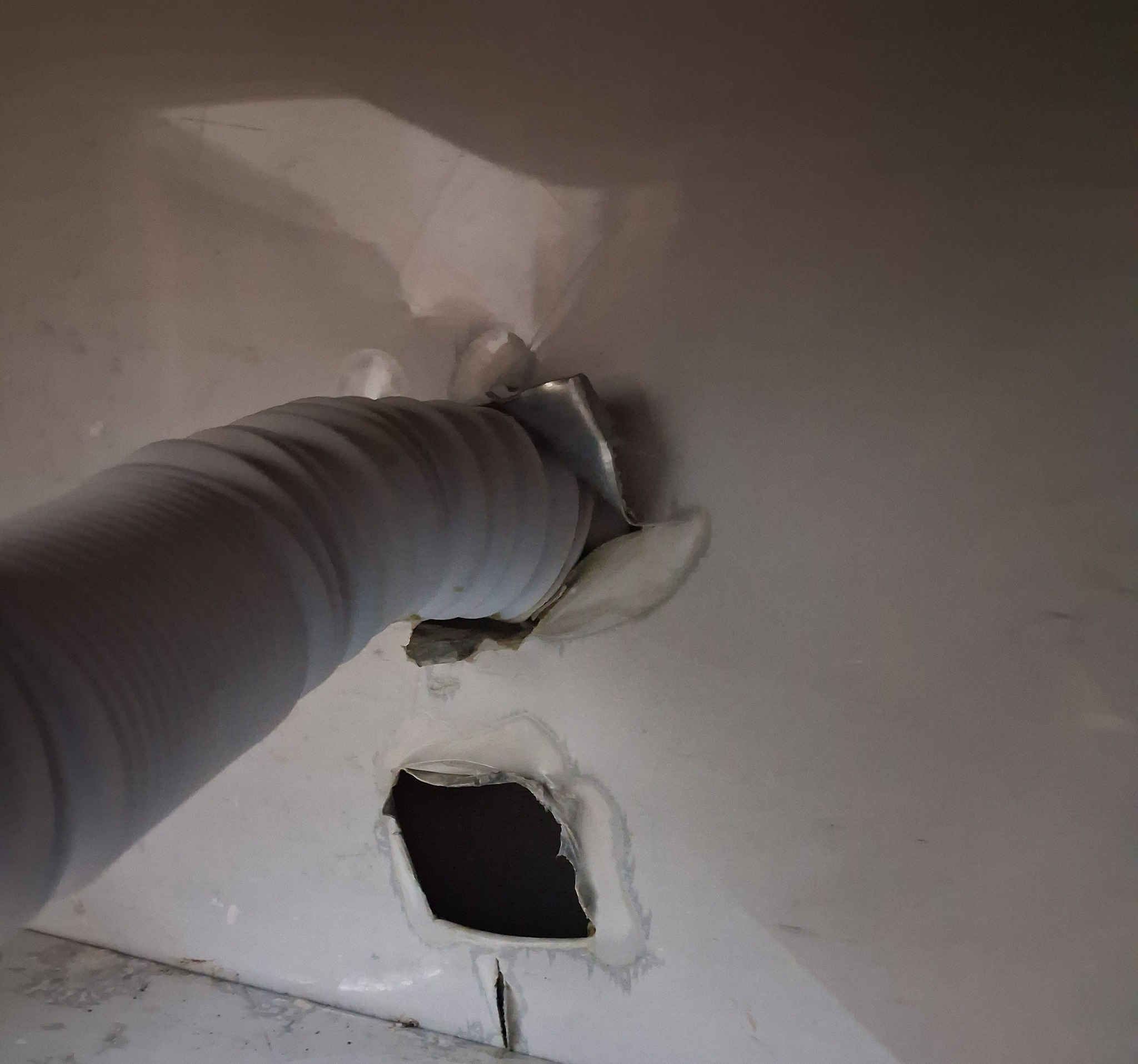 سنك كاونتر متر ونص به ضرر من الخلف مثل ماموضح بالصوره سعر ١٠٠ بي مجال بغداد شارع


**إذا كنت صاحب هذا الإعلان وتريد حذفه لأي سبب، رجاءا أرسل رسالة إلى الدعم الفني**