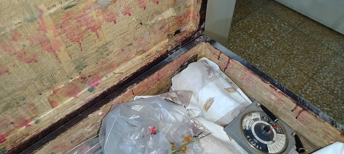 السلام عليكم
اغراض انتيكات قديمة صندوق خشب كبير وگرام وراديو وتلفون للبيع
مكاني شارع فلسطين


**إذا كنت صاحب هذا الإعلان وتريد حذفه لأي سبب، رجاءا أرسل رسالة إلى الدعم الفني**