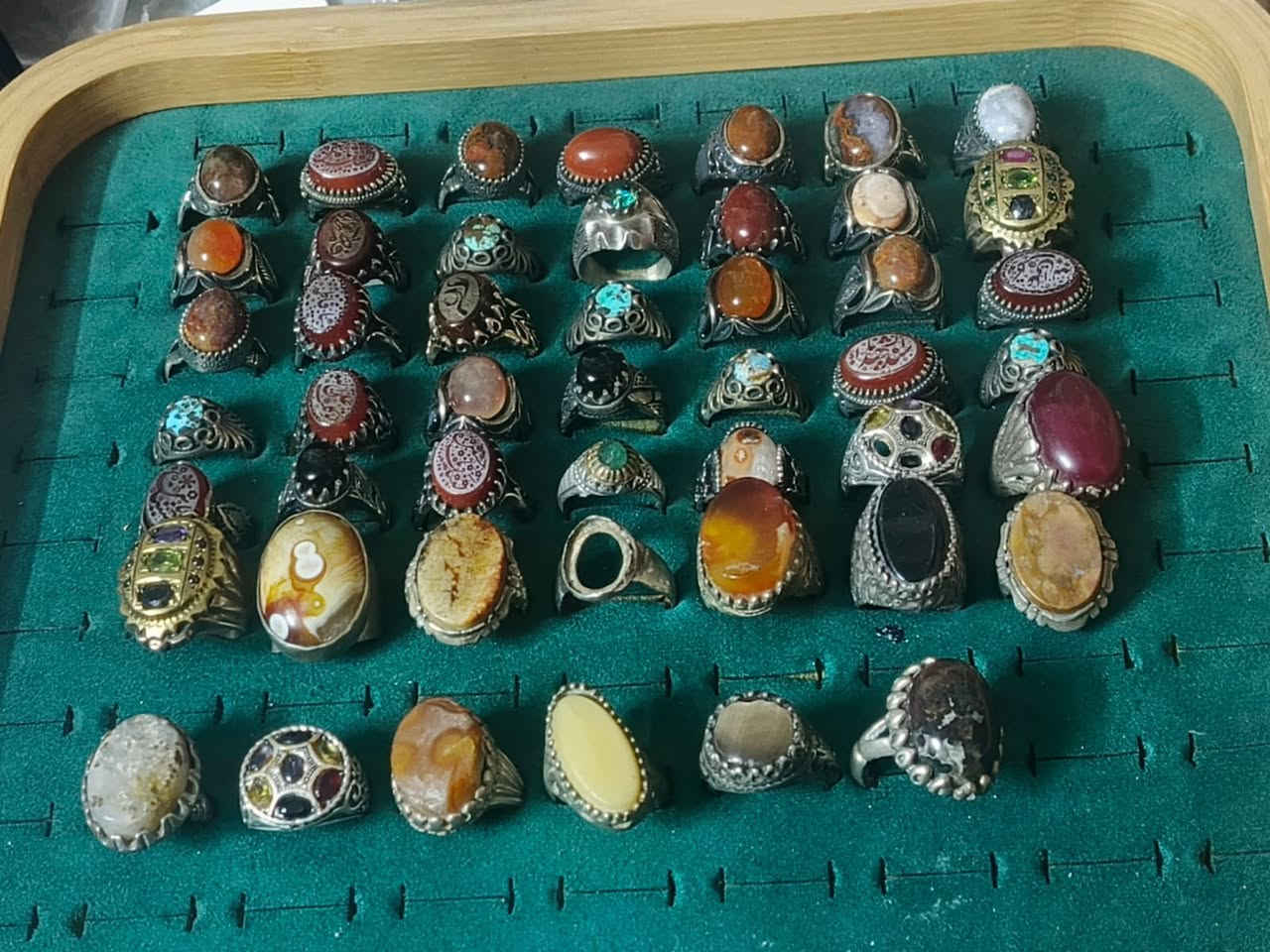 ٤٨محبس فضه رجالي احجار كلشي متوفر بس واحد بدون حجر ابيعهن شلعه وحده مو يكلي بس الفضه اريد اني ابيعهن هيج يم اعلى سعر


**إذا كنت صاحب هذا الإعلان وتريد حذفه لأي سبب، رجاءا أرسل رسالة إلى الدعم الفني**