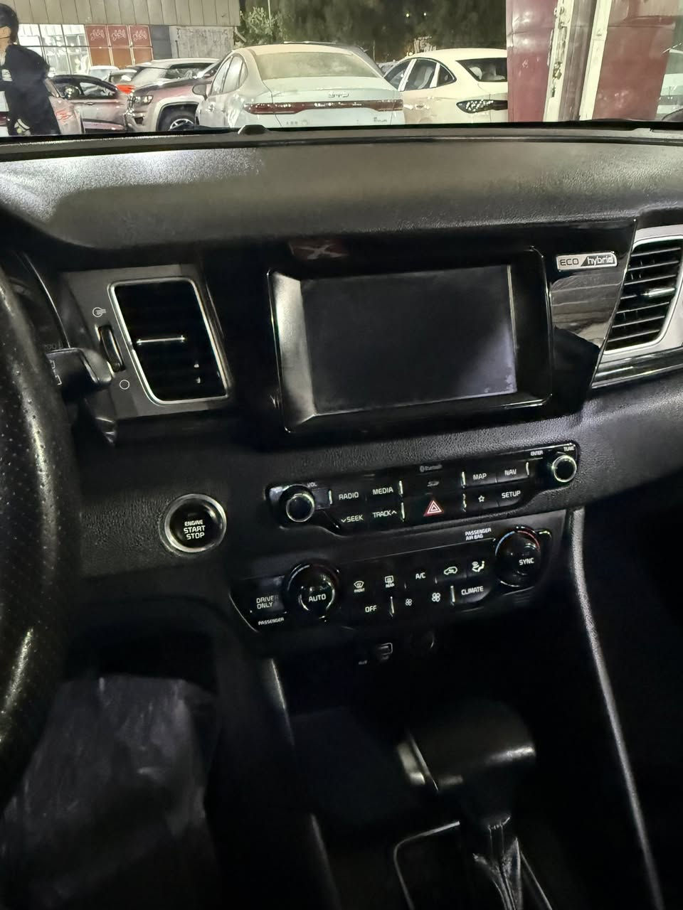 كيا نيرو  هايبرد
موديل ٢٠١٨
وارد كوري
فول عدا الفتحه
السياره جاهزه بدون نقص
معرض دار السلام لتجارة السيارات
معارض البياع مقابل الحي الصناعي
***********
***********
يتوفر بيع وشراء ومراوس
