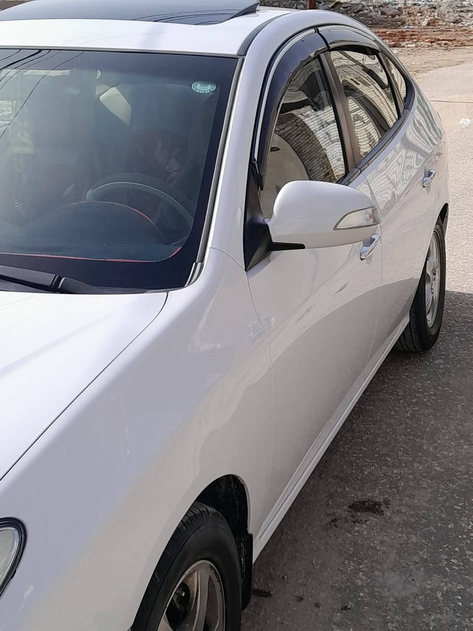 السلام عليكم الانترا للبيع موديل ٢٠١١ بيه للاستفسار الاتصال على الرقم ***********
