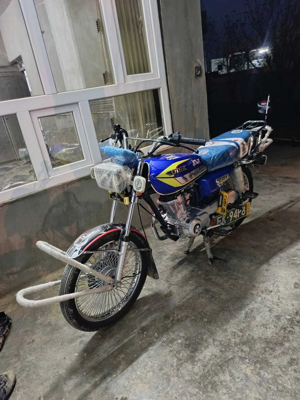 السلام عليكم  للبيع ماطور سولنك موديل 2025 محرك شرط  كهربايات كله شقاله نشرات ماطور  مرتب سعر 650بي مجال للشرايه او هاذه رقمي تصل رجان المو شراي لا ايعلق ***********
