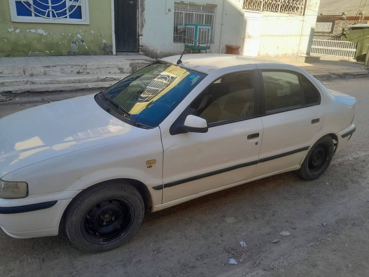 سلام عليكم
سمند موديل ١٠ باسمي سنويه جديده 

رقم انكليزي كير ومكينه جدد 

٣٦وبيها مجال قليل 

***********ديوانيه
