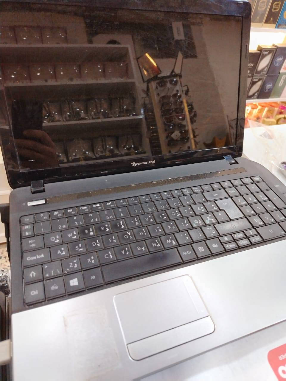 للبيع طابعات عدد ٤ مع لابتوب ١ وكيبورت عدد ثنين مع شاشه عرض مع كامره نيكون ٥٣٠٠
للاستفسار ***********
