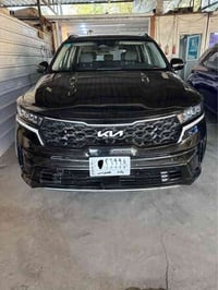 للبيع سورنتو 2023 رقم بغداد  لون اسود فول مواصفات  بلاك اديشن محرك 250...