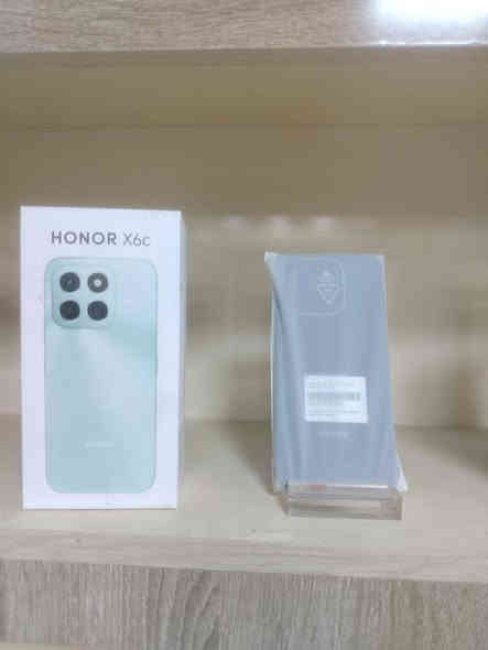 سلام عليكم عندي تلفوات كله جديد وكلمن وسعره لي ريد ينتصل عليه أو خاص موجود ***********
