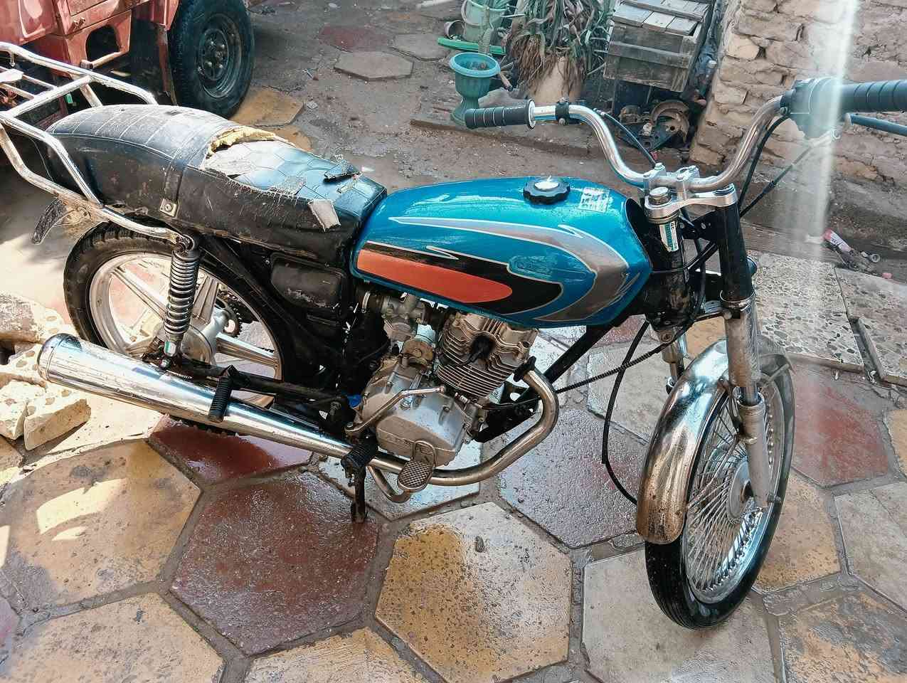 سلام عليكم دراجه كير سلفهه شغال نقص بس ضفيره ولمكينه مكفوبه صوت ناعم كلش ماكو اوراق درجه مرتبه مابيهه نقص تقريباً سعر 350 بيه مجال  مكاني شعله جكوك رقمي *********** موجود واتساب
