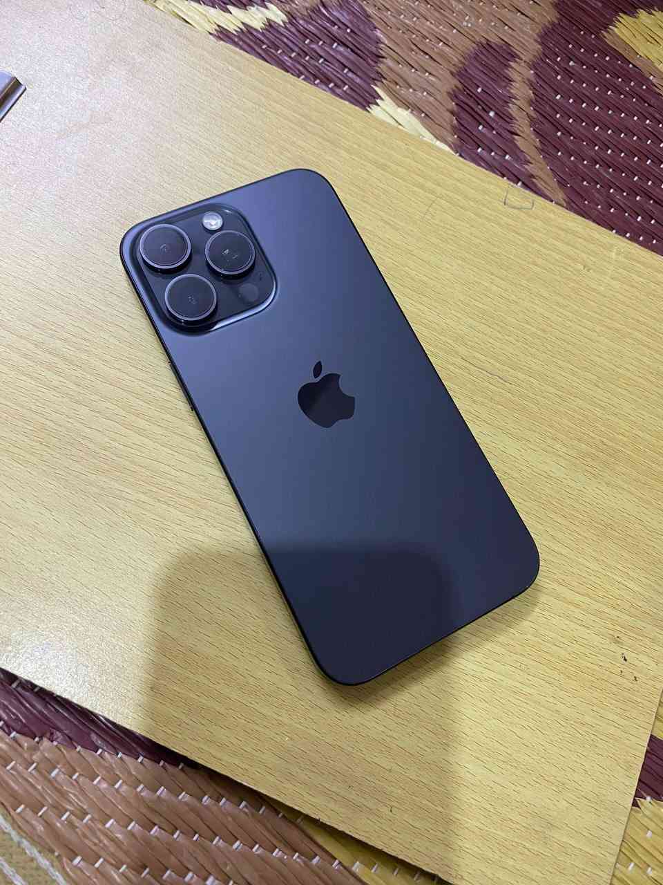 سلام عليكم لبيع آيفون 15برو ماكس شرق اوسط ماستر AA/A ذاكره ٢٥٦بطاريه ٨٦مبدل شاشه فقط سعر ٨٥٠باقي تفاصيل خاص لتواصل علا هاذا الرقم ***********
