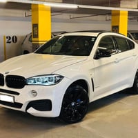BMW X6 m50i موديل 2015 وكال العروش  كفالة عامة ماشي 170km كير محرك كفا...