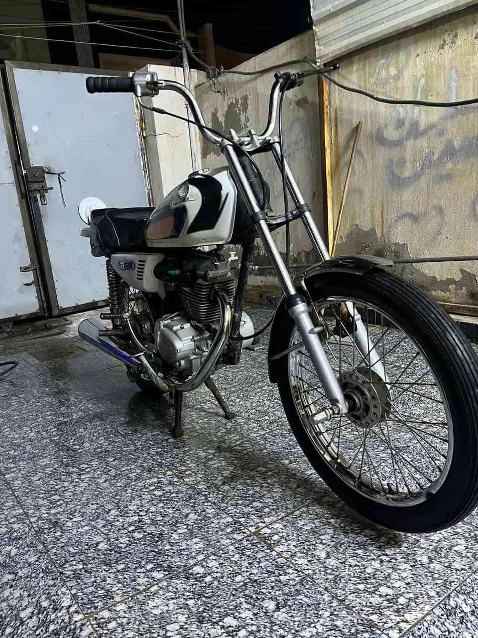 سلام عليكم دراجه للبيع نامه كلك مكاني لمحموديه 
حي، سلام لسعر 450 رقمي، ‏‪0787 846 6991‬‏ متواجد وتساب وخاص وشراي بي خير ويلل
