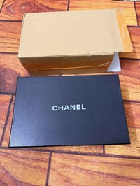 مقاس ٣٩ • ملابس