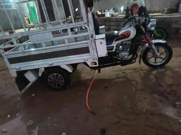 السلام عليكم ستوت للبيع موديل 22 سعره سعر مليون 800 قفل ما اجاوب خاص اتصل اتصل على هذا الرقم بس المحجه المويها والقمريه مو وياها‏‪0773 235 0845‬‏
