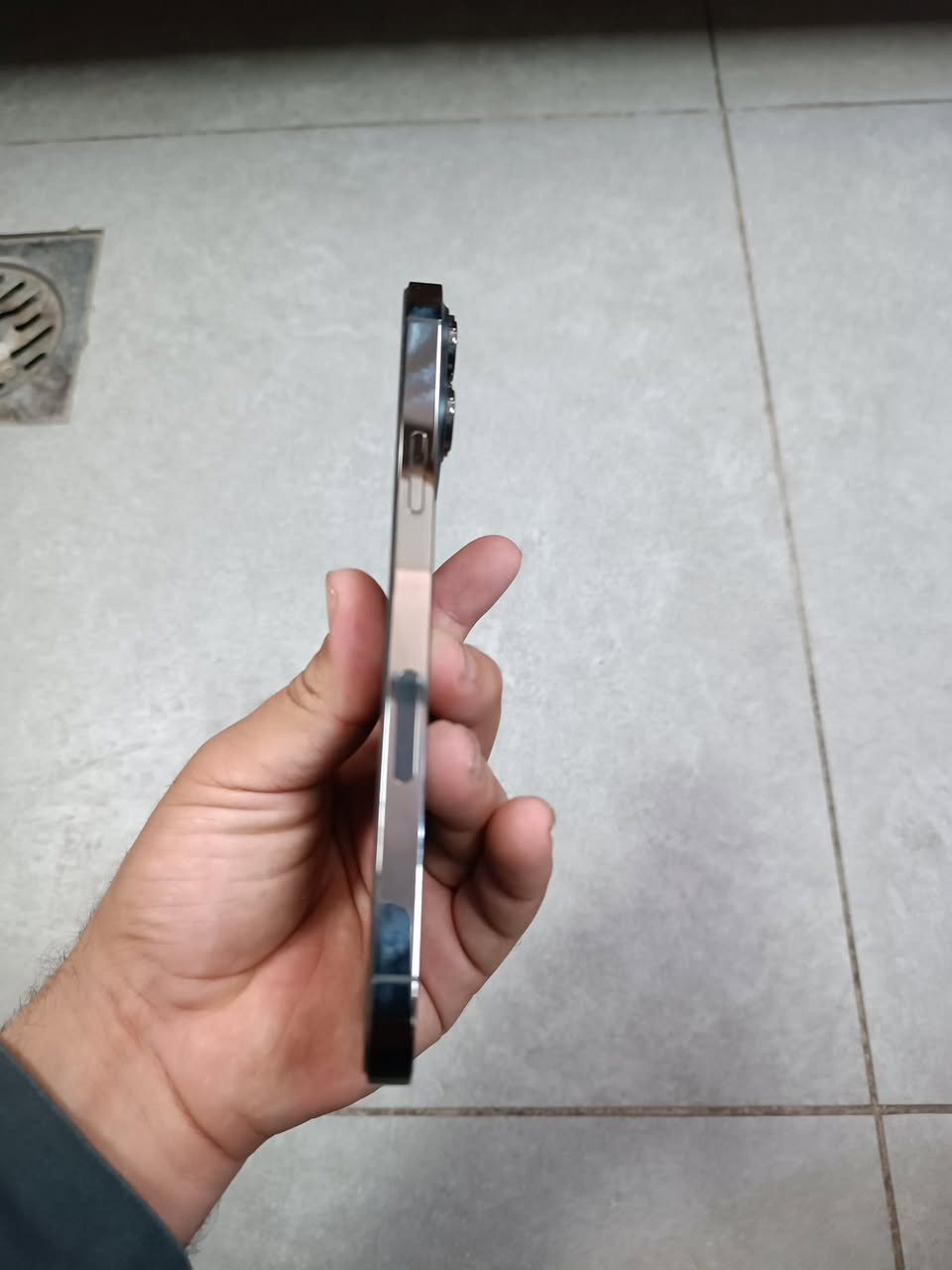 ايفون 13برو ماكس للبيع امريكي نضيف تفاصل اكثر بالخاص السعر 650 وبي مجال او مراسله ع واتساب او خاص ماسنجر ***********
