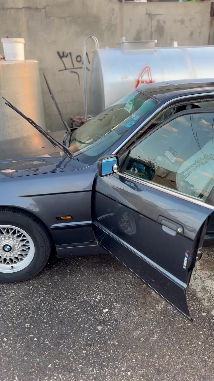 BMW525/1994  دووجام کارەبا گێڕ تۆماتیک ناو جەلدە تازەو لۆکە ڕەقەم سلێمانیە بێ کێشەیە سعری٦٣ مەجالی تیایە


**إذا كنت صاحب هذا الإعلان وتريد حذفه لأي سبب، رجاءا أرسل رسالة إلى الدعم الفني**