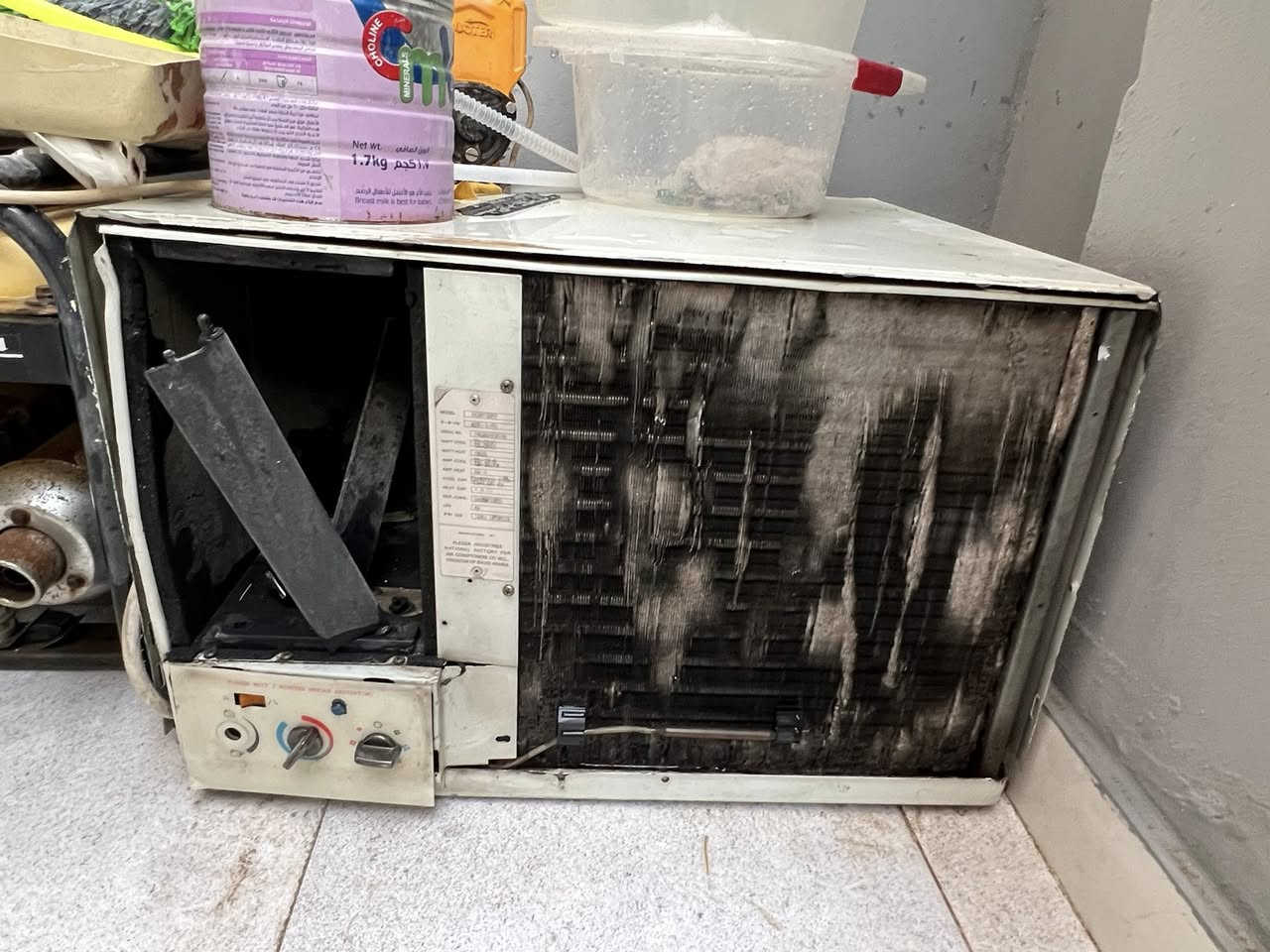 طباخ 150 مستخدم 6 اشهر
ثلاجه  300 الف
مكيف 150 الف
ملحق كاونتر اج دي اف 200 الف 4 متر ونص إلى 5


**إذا كنت صاحب هذا الإعلان وتريد حذفه لأي سبب، رجاءا أرسل رسالة إلى الدعم الفني**