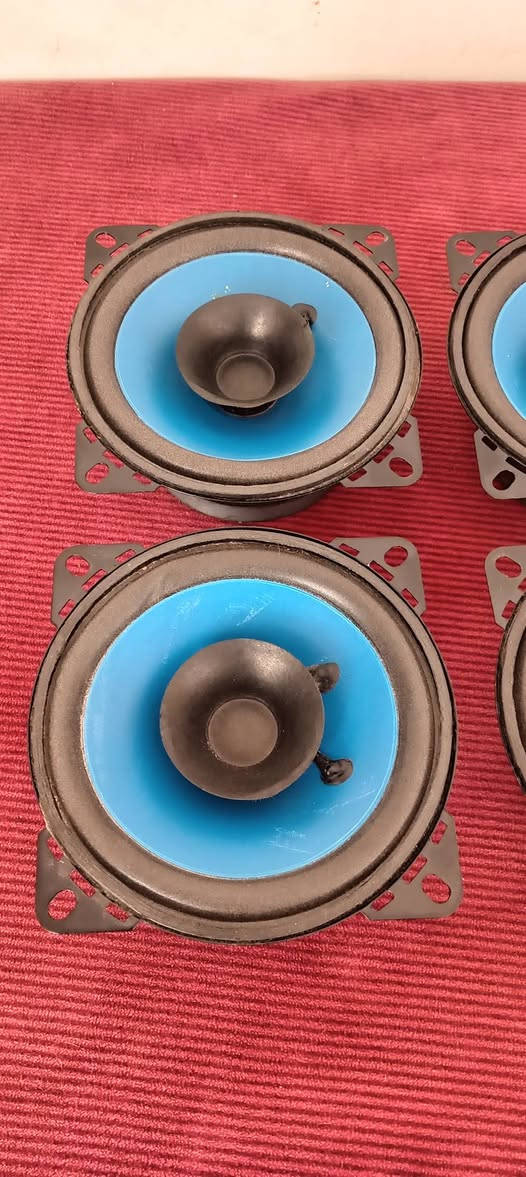 السلام عليكم وكل عام وانتم بخير زوجين سماعات جدد غير مستخدم للبيع سعرهن 30 الف


**إذا كنت صاحب هذا الإعلان وتريد حذفه لأي سبب، رجاءا أرسل رسالة إلى الدعم الفني**