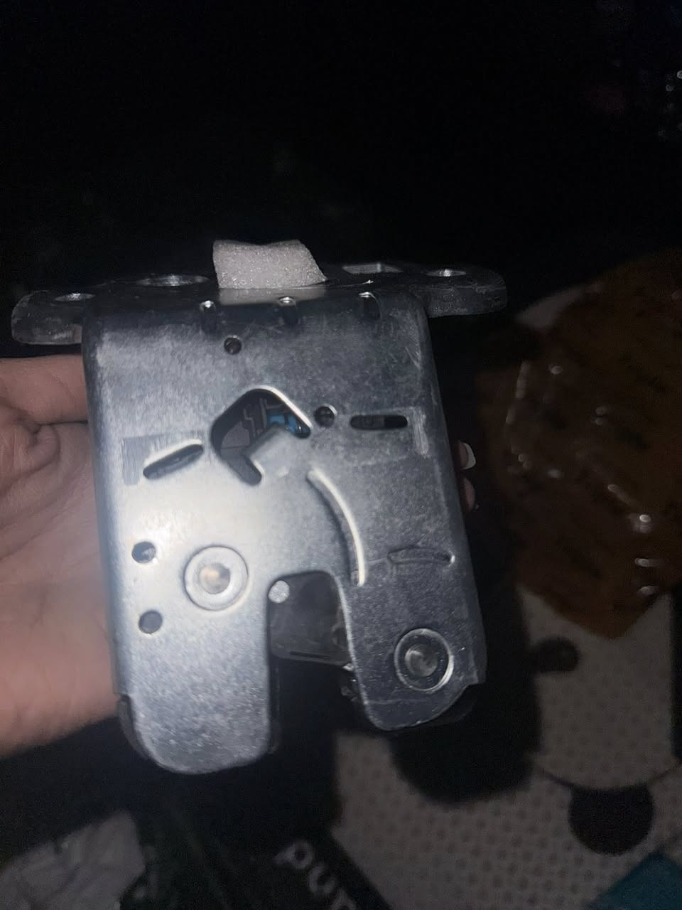 مرحبا
قفل صندوق  باسات للبيع او استبدال مع قفل بيتل


**إذا كنت صاحب هذا الإعلان وتريد حذفه لأي سبب، رجاءا أرسل رسالة إلى الدعم الفني**