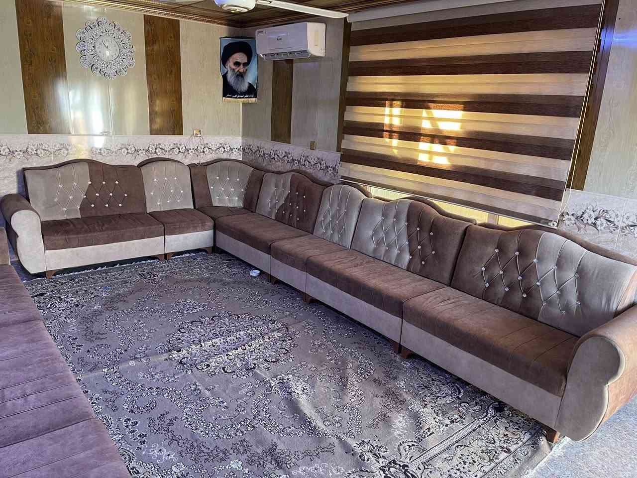 ديوان تركي الخشب عراقي فصال طول 14 متر بيها زاويتين السعر 550 الف وبيها مجال بسيط مكاني الحمدانية للاستفسار اتصال بالرقم ‭0751 536 6426‬
