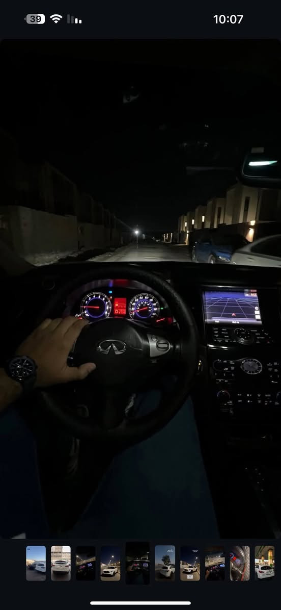 السلام عليكم بيع مستعجل
انفنتي fx35 موديل 2011 

لون ابيض صدفي مصبوغة حزام 

حادث غرق مبدل ضفاير و عقول 

ملاحضة : السيارة فول مواصفات بس شاديلها ضفاير مال عمية يعني نص المواصفات المذكورة مو شغالة حالياً 

السيارة اصلها فور ويل محور تو ويل 

مكينة نضيفة ممفتوحة 

ادامة كاملة جديد بلكات نوزلات مجاول 

گير جديد تيست 

اكسل جديد تيست 

صدر خلفي جديد 

صدر امامي نضيف ناقصة بس دبلات 

زوج تايرات جديد 

مواصفات السيارة : 

محرك v6 vq35 

كامرات 360 

حساسات 360 

مري قلاب 

فتحة سقف 

دخول ذكي 

كشنات كهرباء جلد تدفئة تبريد 

خزن ميموري 

جنطة كهرباء 

تحكم ستيرن 

السيارة اكفلك گشر نضيف و ميكانيك بشرط 

رقم بغداد مشروع وطني جديد تحويل مباشر ثاني يوم 

هزة لشهر الثاني 

السعر 90 و بيها مجال خير من الله

(بيع مستعجل) (بيع مستعجل) 

للاستفسار الاتصال ***********

اذا ما تحصل اتصال عالرصيد اتصل واتساب موجود 24 ساعة
