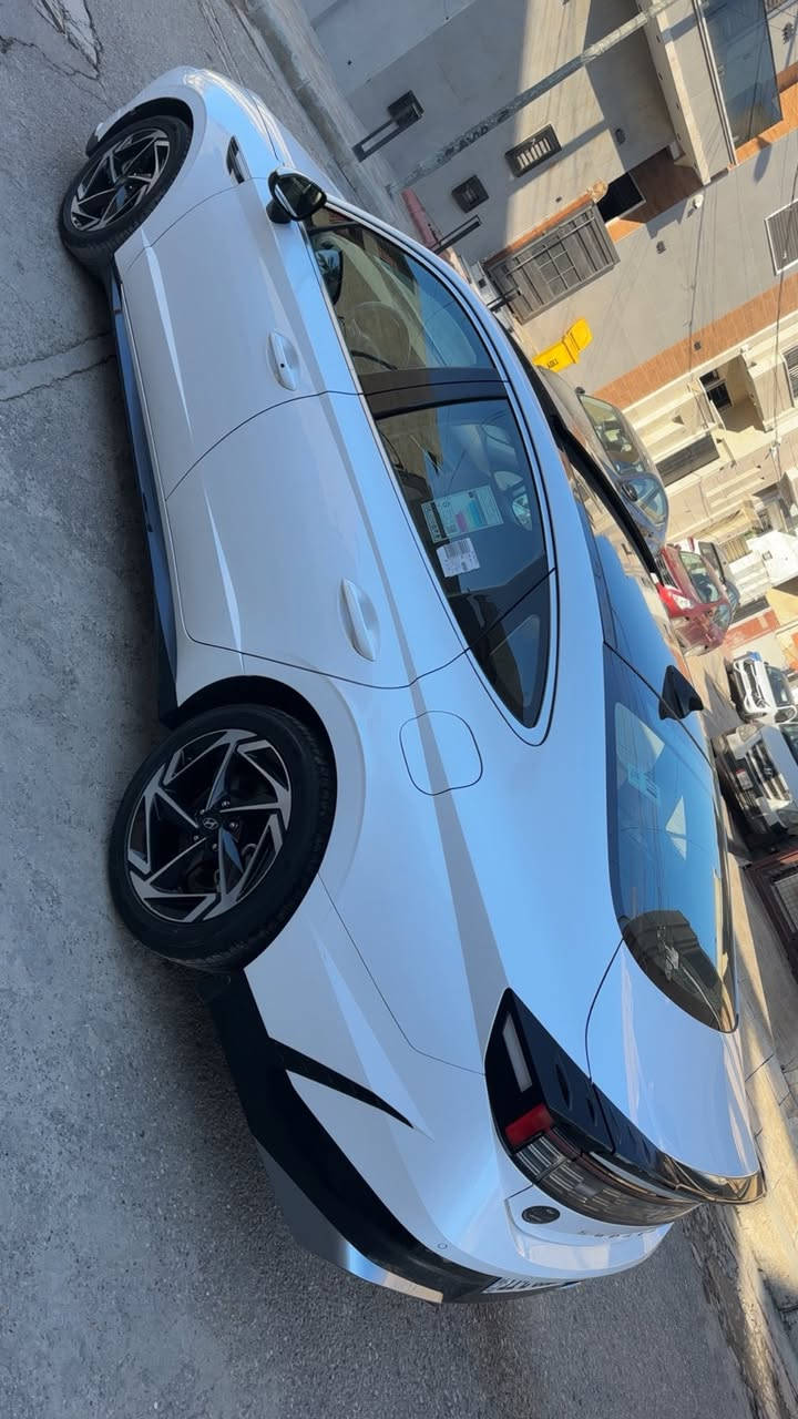 السلام عليكم
سوناتا خليجي موديل 24 ضمان شركه القلم 
ماشيه 22 الف كيلو السياره مكفولة عده بارد بالباب الخلفي فقط 
مواصفات السياره :- 
بانوراما 
بصمه
جلد 
كشن كهرباء 
حساس امامي خلفي 
شاحن وايرلس
بردات خلفية 
اناره داخلية متغيرة 
السعر 22,800$ وبي مجال بسيط 
للاستفسار الاتصال على الرقم
***********
***********
