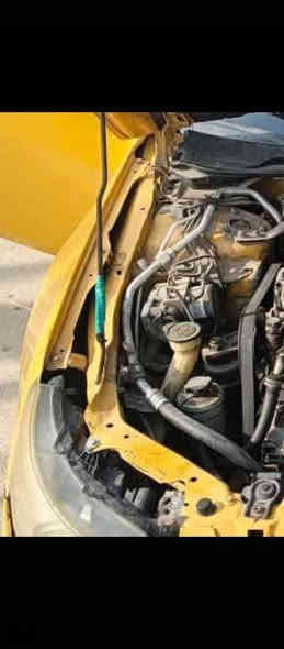 السلام عليكم بي واي دي F6
موديل 2011 كابون بانزين بيها 
السياره مشروع وطني سياره شرط تحويل 
فول توماتيك عده بصمه تشغيل 
مكينه كير شرط حادث فقط بجم بدون دواخل 
فتحه سقف تحكم ستيرن داخل جلد باقي التفاصيل الاتصال على هاذا الرقم *********** والرقم واتساب كذلك والمراسله على الماسنجر
