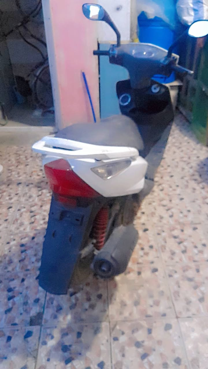 سلام عليكم ثعلب للبيع مكاني الدوره ***********
