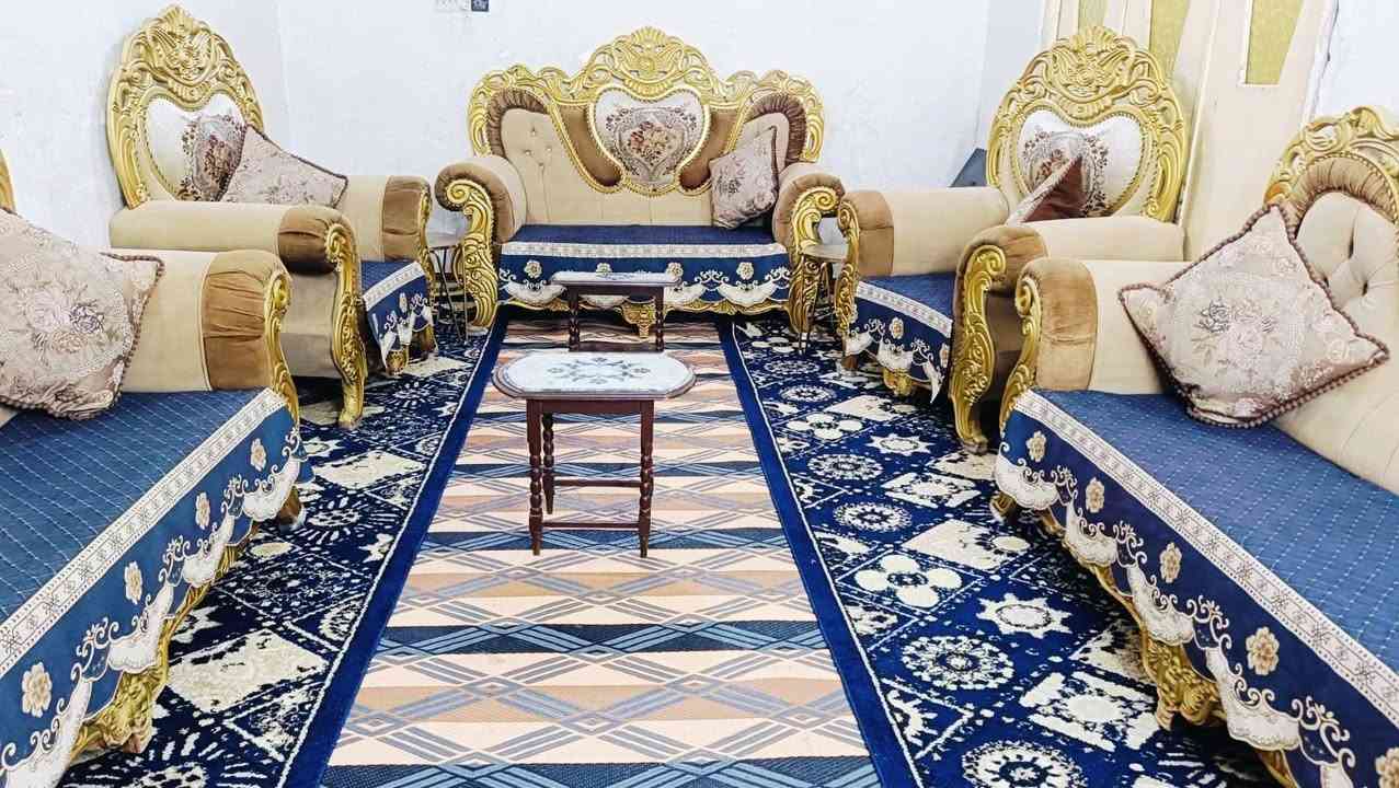 تخم ملكي 10 مقاعد تزكام بلوك درجه اوله +طبلات +مفارش +كوشات هديه اي ضرر مابي نضيف جدن اسعر 425 لعنوان كربلاء بدايت امن اداخلي يوجد توصيل ***********
