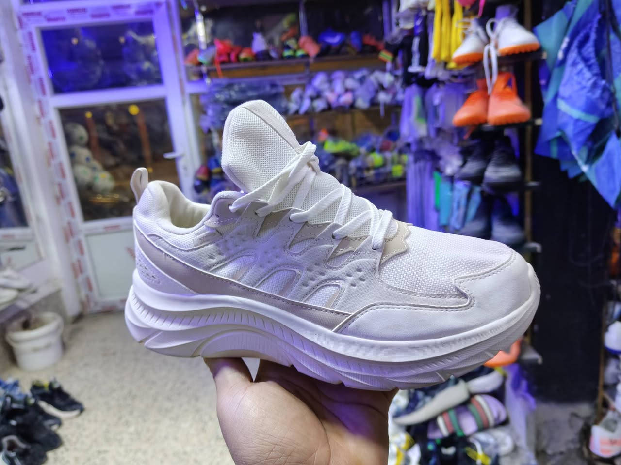 تم وصول احدية بالة اصلي ماركات عالمية اصلية 

قياسات مختلفة أسعار مختلفة حسب ماركة 

العنوان رأس جادة قرب مطعم هولير 

***********  تجهيزات كاس العالم
