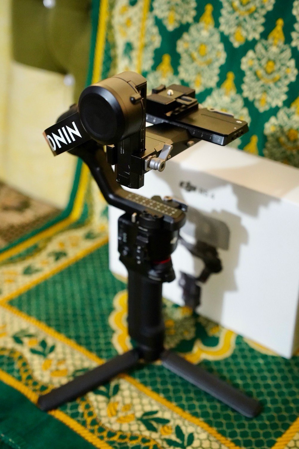 رونن dji 4 مستعمل شهر واحد للتواصل ***********