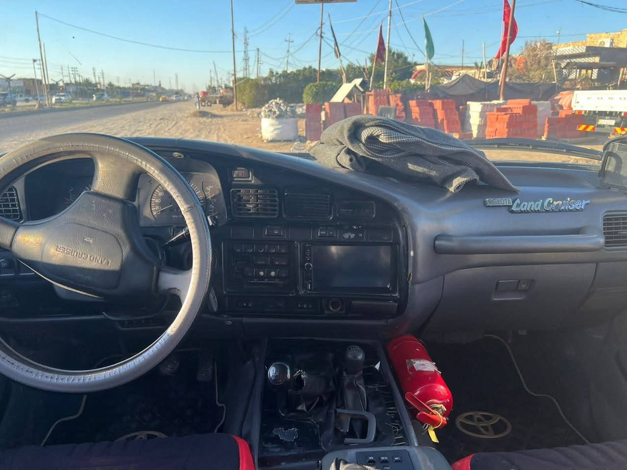 السلام عليكم
للبيع لاندگروز ليلى علوي موديل 1993 گير أو محرك مونيكة مكفولة من الضربة والصبغ فتحة سقف گير عادي حدادية جديدة تاير نص عمر بيه جراد بسيط جاملغ +بنيد رقم انگليزي سنوية جديدة لسنة 2031 مداور ثاني يوم السعر 95ورقة او بيه مجال بسيط رجاء الشراي يتصل
***********
