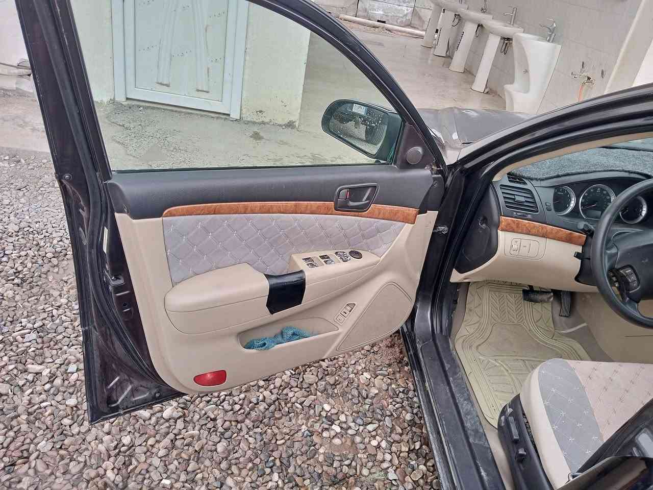 سوناتا موديل 10 وارد امريكا بدون ضرر بدون حادث بيها صبغ البنيد فقط اثر جراد مكينه 2400
رقم ديالى سنويه لغايه 2030 هزه بعدها مصاقطه 
مكان السياره ديالى 
السعر 122 المو شراي ليعامل ولا يعلق 
الشراي يتصل على الرقم 
***********
وبيك خير ودلل
