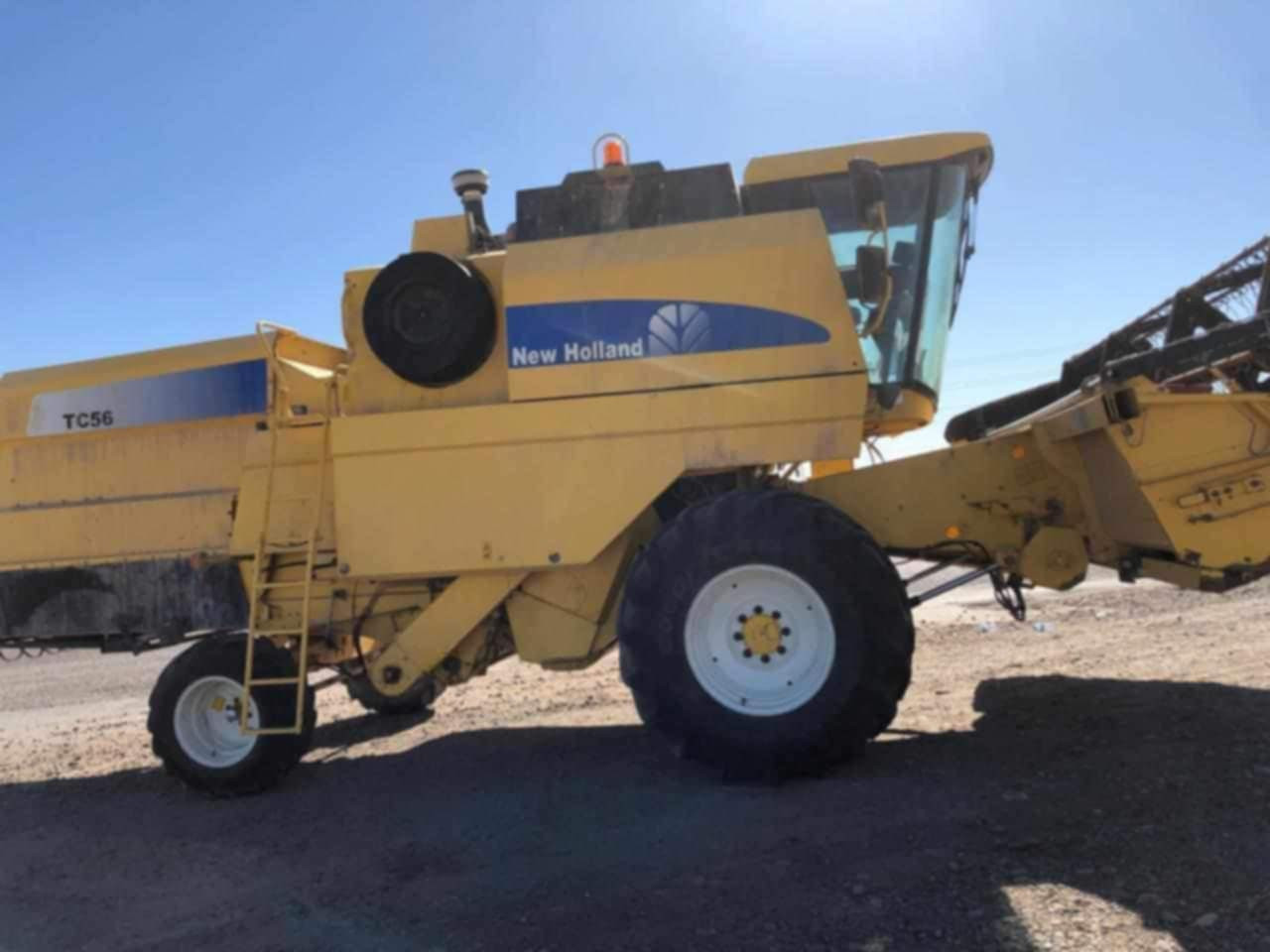 السلام عليكم حاصدة نيوهولند 2005 خمسة بلم دبل درام هيدرو رقم سليمانية السعر 90 مليون وبيها مجال
مكانها صلاح الدين تكريت 

‭0785 738 1300‬
