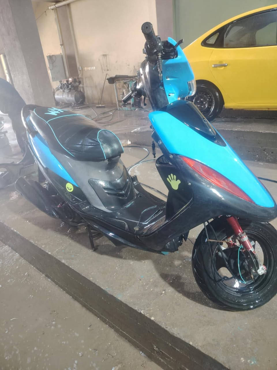 السلام عليكم
ماكس عدله دراجه (مفتوحه مفتوحه مفتوحه) مو تجي تكلي عبالي مامفتوحه دراجه كامله من كلشي عوزه بس كلج خلفي ول باقي كامل كله شغال ال تجفيت غراض جبتهن من بغداد اصلي شرط انطيك بيهن ضمان مكان ديوانيه حي النهضة الثالثه اذه مو شراي لا تدخل خاص رقم *********** او علق واني اراسلك
