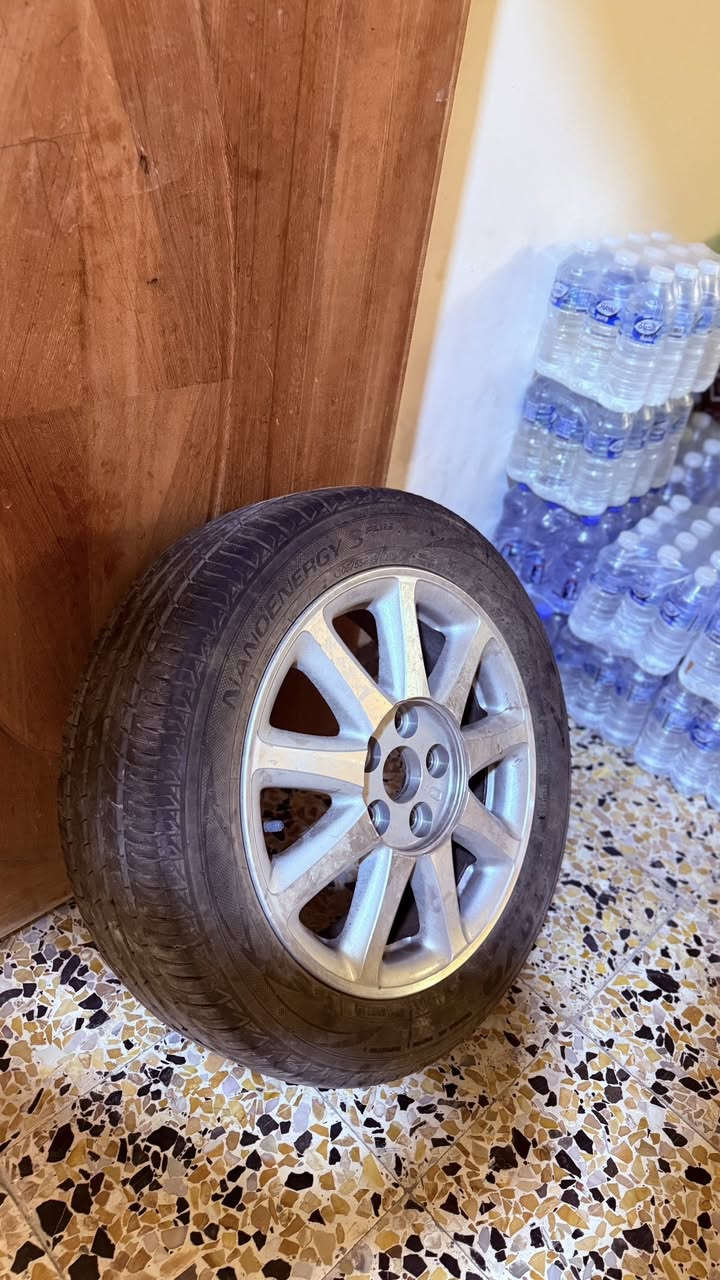 ويل وتاير جديد كلش ب١٧٥ الف المكان بصره
***********
