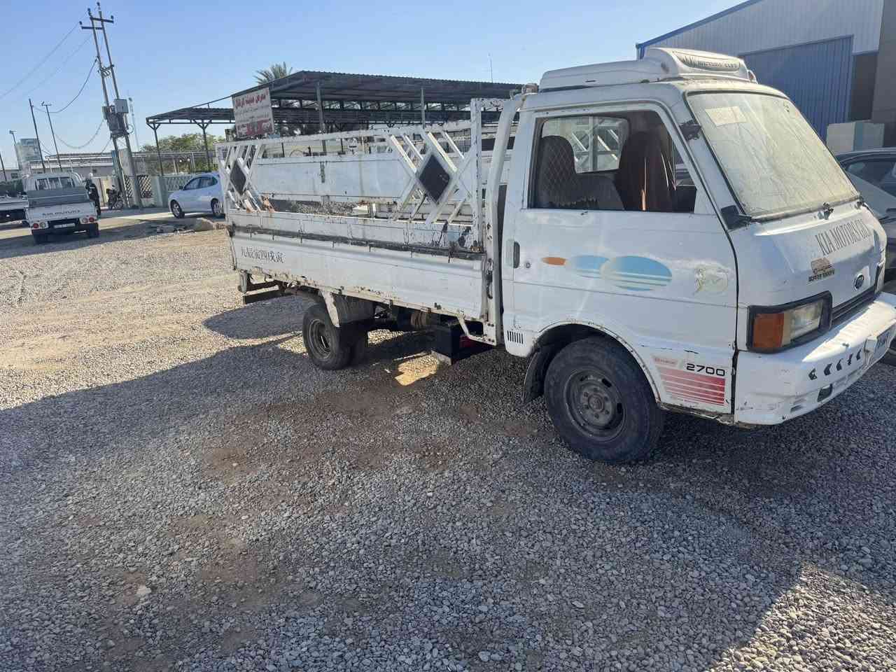 بنكو موديل 94 كير مكينة شاصي مكفولات تخم تاير ماندل صاحبها عندي مستمسكاته أتكفل كافة القانونيات للبيع ب 25 بيها مجال مكاني ديالى الخالص ***********  ***********
