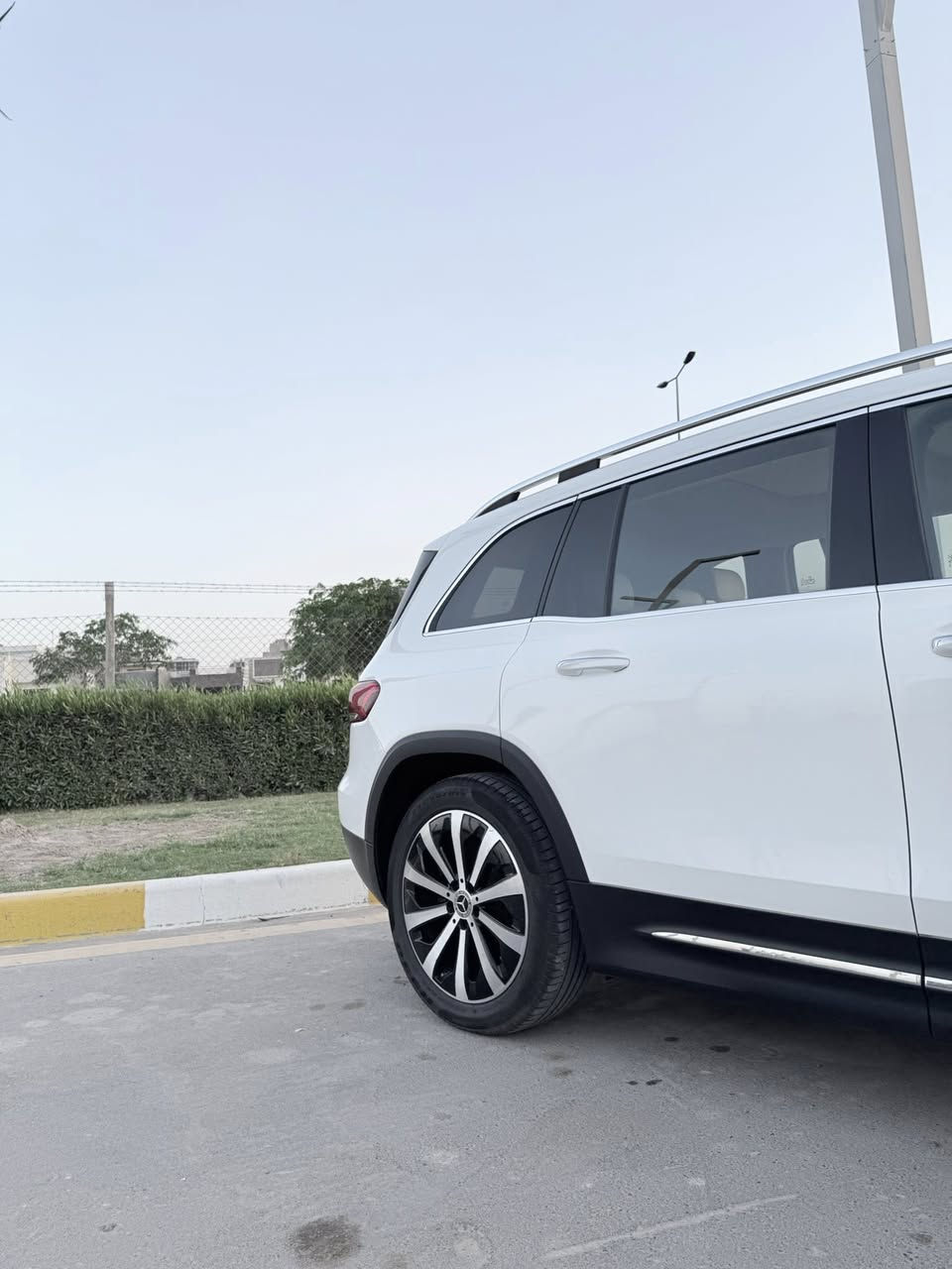 السلام عليكم
مارسيدس GlB 250
وارد امريكي
موديل ٢٠٢٢
كلين تايتل 
ماشية 60 ألف كيلو 
عدد الركاب ٥
فول مواصفات للأخير Vip 
رقم اربيل  الجديد
مكان السيارة بغداد، حي العدل
بيع او مراوس مع بي واي دي فقط 
السعر 30,000$
للاتصال فقط 
***********
