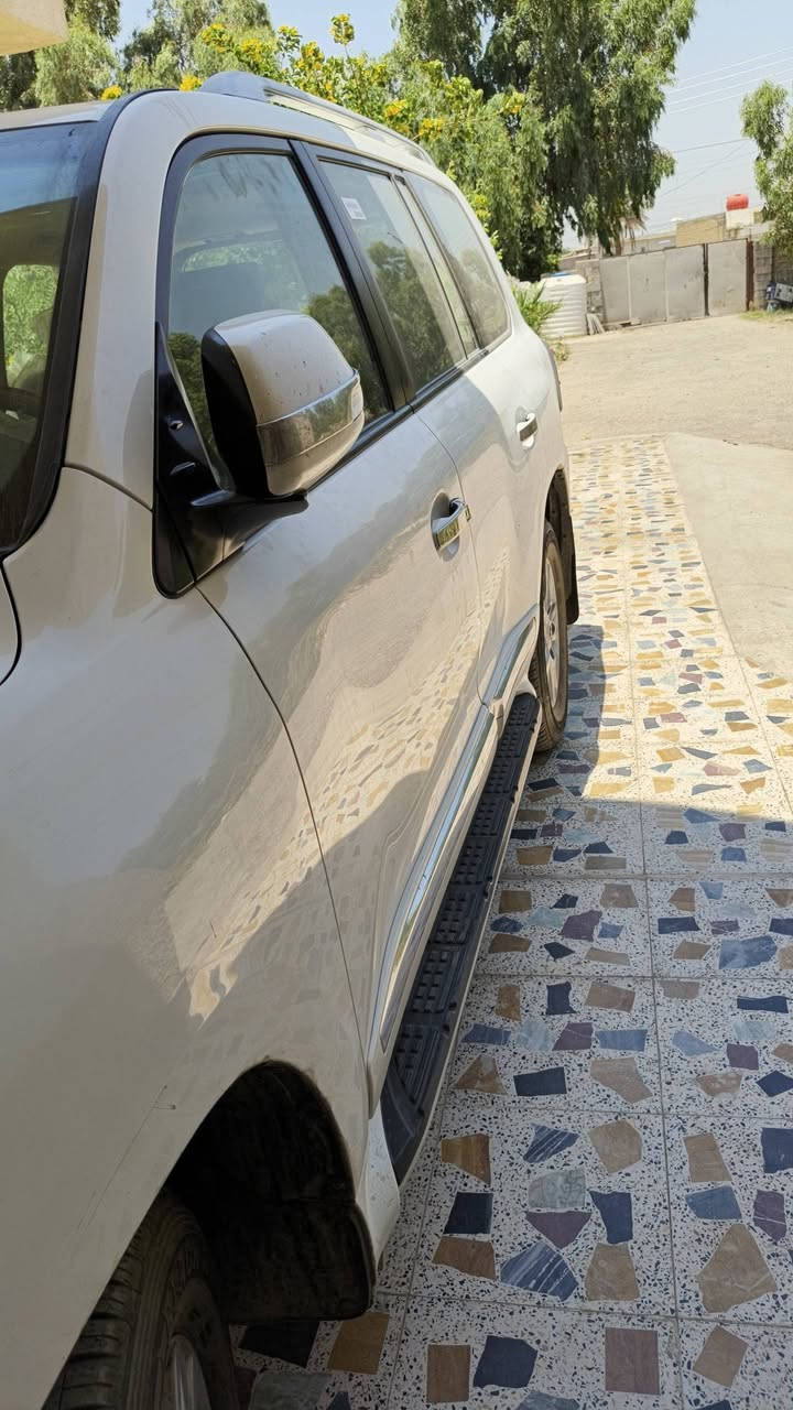 لاندكروز موديل ٢٠١٣بريم رقم بغداد الجديد مكفول فول مواصفات
مكان السياره بغداد جسر ديالى
السعر ٣٢٥ 
***********
