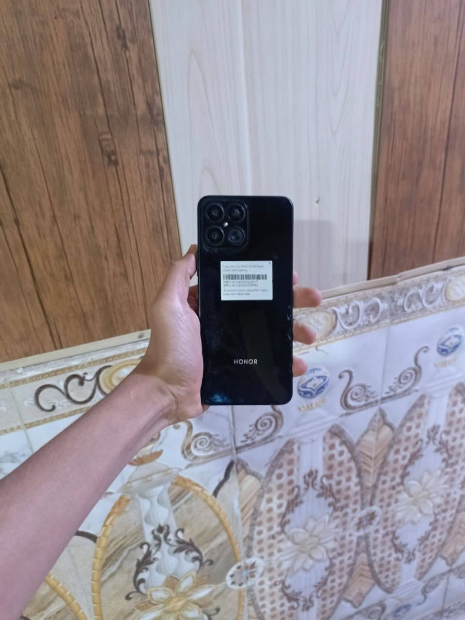 السلام عليكم
موبايل هونر x8 جهاز جديد ونضيف ذاكره 128 لون اسود ماداخل تصليح ابد وين ماتريد روح افحص بي فقط الجامه مال الكاميرا مكسوره وما مأثره على الكامره ابد سعره 120 اي استفسار فقط واتساب ما متواجد هنا ***********
