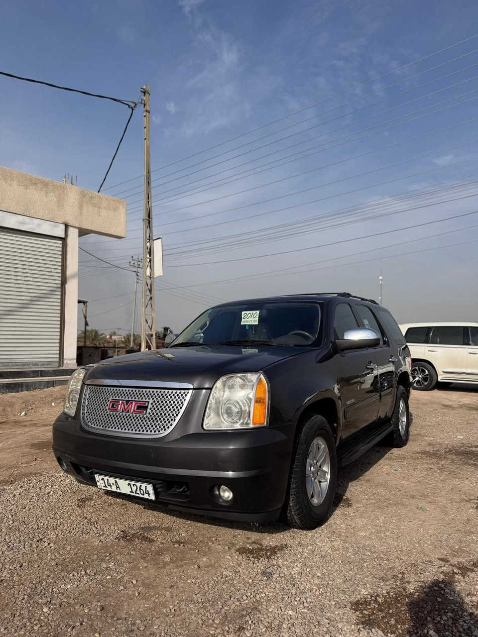 السلام عليكم للبيع GMCيوكن 2010 خليجي كفاله عامه ما عدى ارباع البيبان صبغ مكينه كير تبريد حداده تخم تاير بلباكيت السياره جانيها من زمان ومجهزها عله آخر حبايه رقم بصره بسمي تحويل السعر 185. مكاني بصره قضاء المدينه 
اتصال***********
***********علماً مكلف بلنشر
