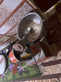 للبيع شغاله مابيه شي سعر ٧٥.                  ٠٧٨٥٣٨٣٣٠٣٦